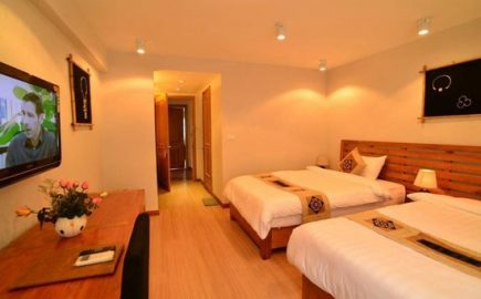 Sunny Mountain Hotel