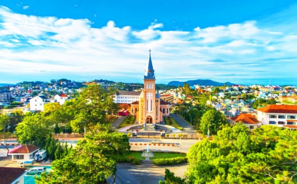 TOUR AVVENTURA IN VIETNAM