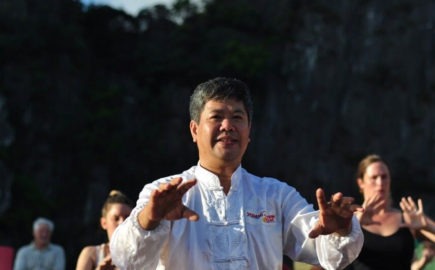 Lezione di Tai Chi a bordo