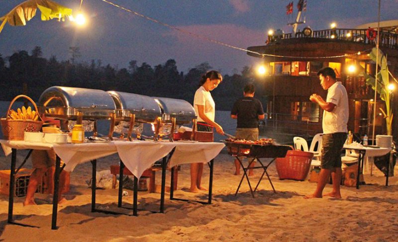 CROCIERA SUL MEKONG LAOS SETTENTRIONALE