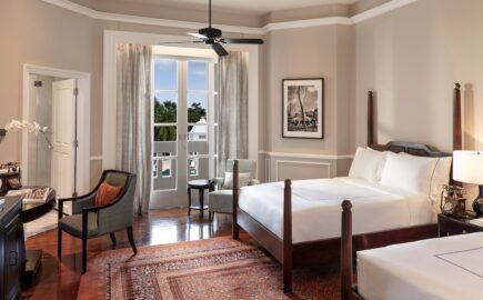 Ba Be Lakeside Bungalow