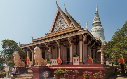Wat Phnom - Phnom Penh